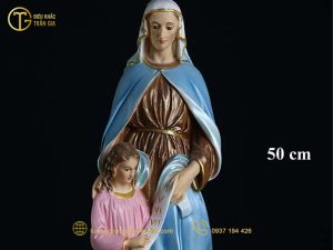 Tượng bà thánh Anna